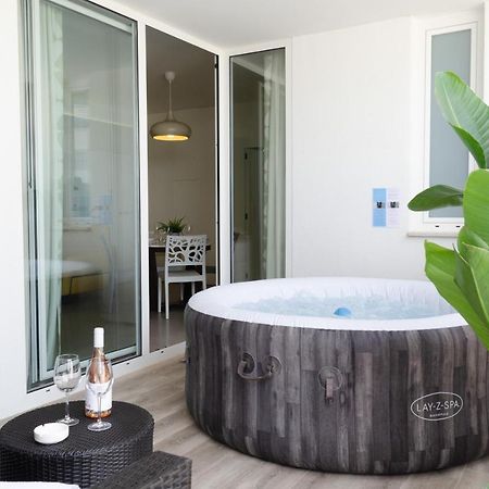 Appartement Apulialux Polignano High Class / Jacuzzi + Parking à Polignano a Mare Extérieur photo