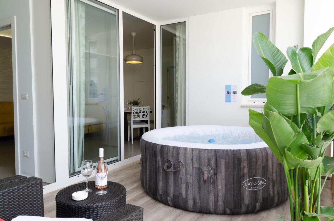 Appartement Apulialux Polignano High Class / Jacuzzi + Parking à Polignano a Mare Extérieur photo