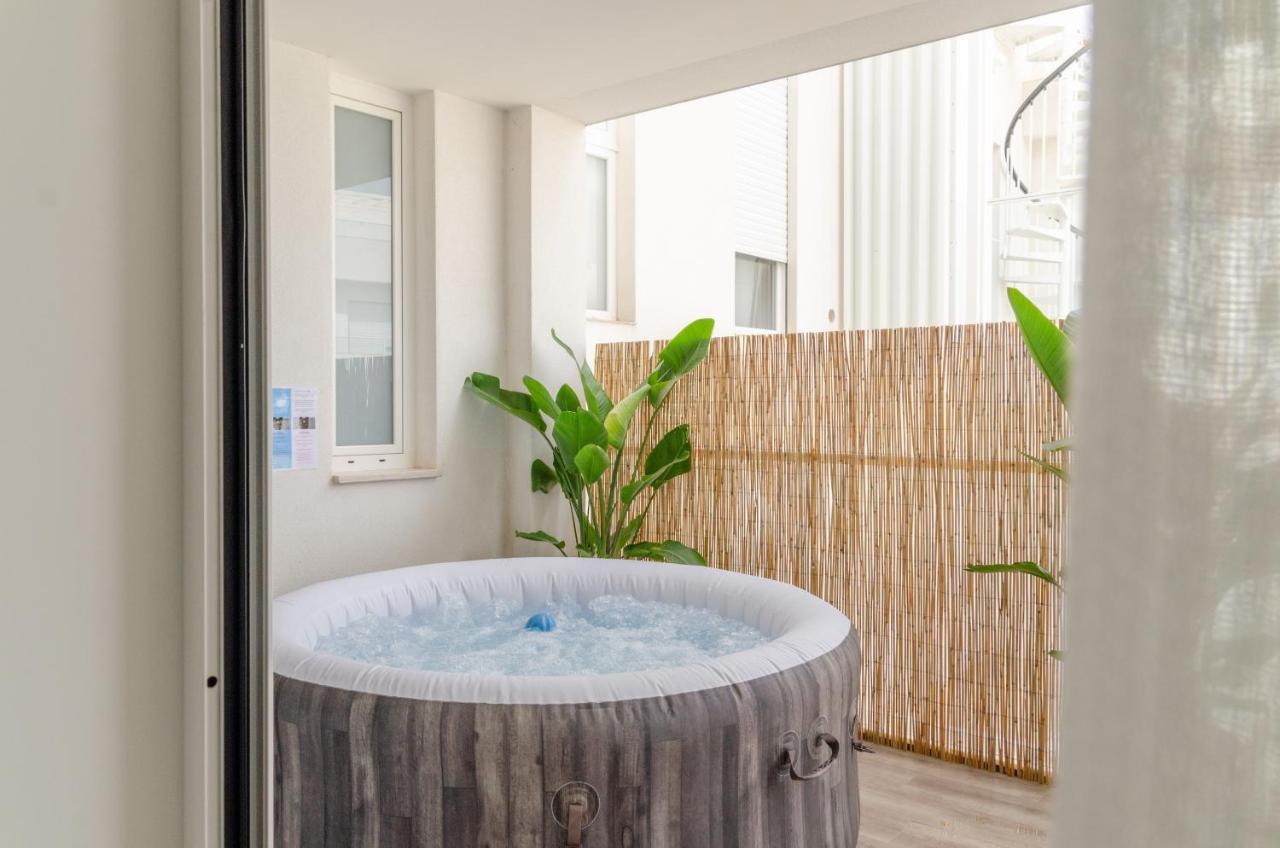 Appartement Apulialux Polignano High Class / Jacuzzi + Parking à Polignano a Mare Extérieur photo